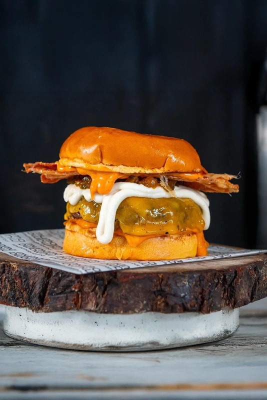 Mumama Burguer Bar