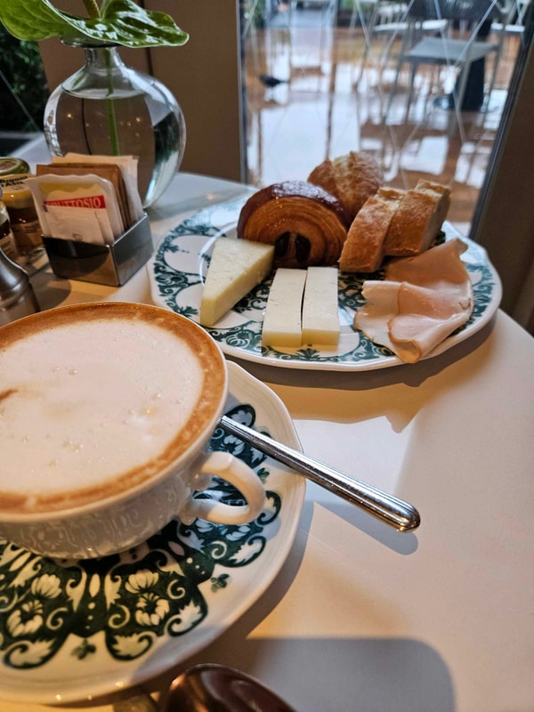 #breakfastwithview
